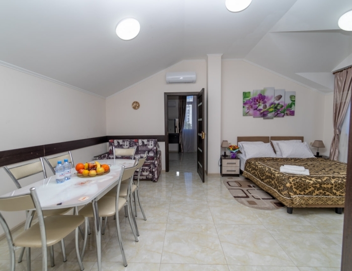 Апартаменты 3-местные 2-комнатные - Санаторий «Славутич» (корпус 9) Алушта