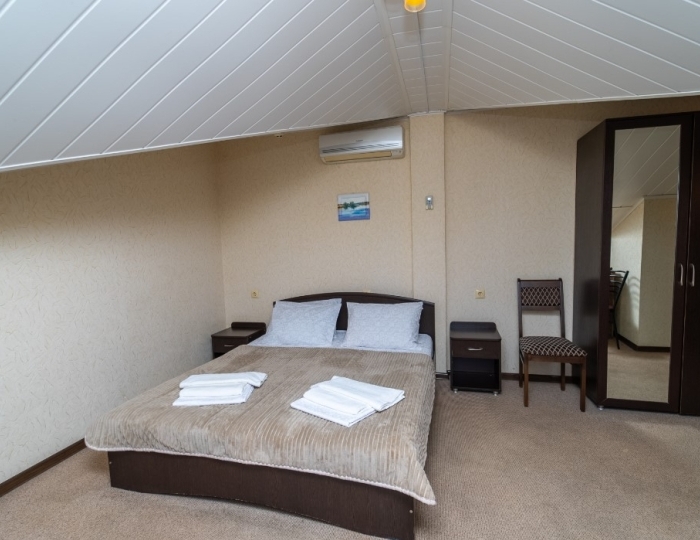 Стандарт Улучшенный 3-местный 2-комнатный - Санаторий «Славутич» (корпус 9) Алушта